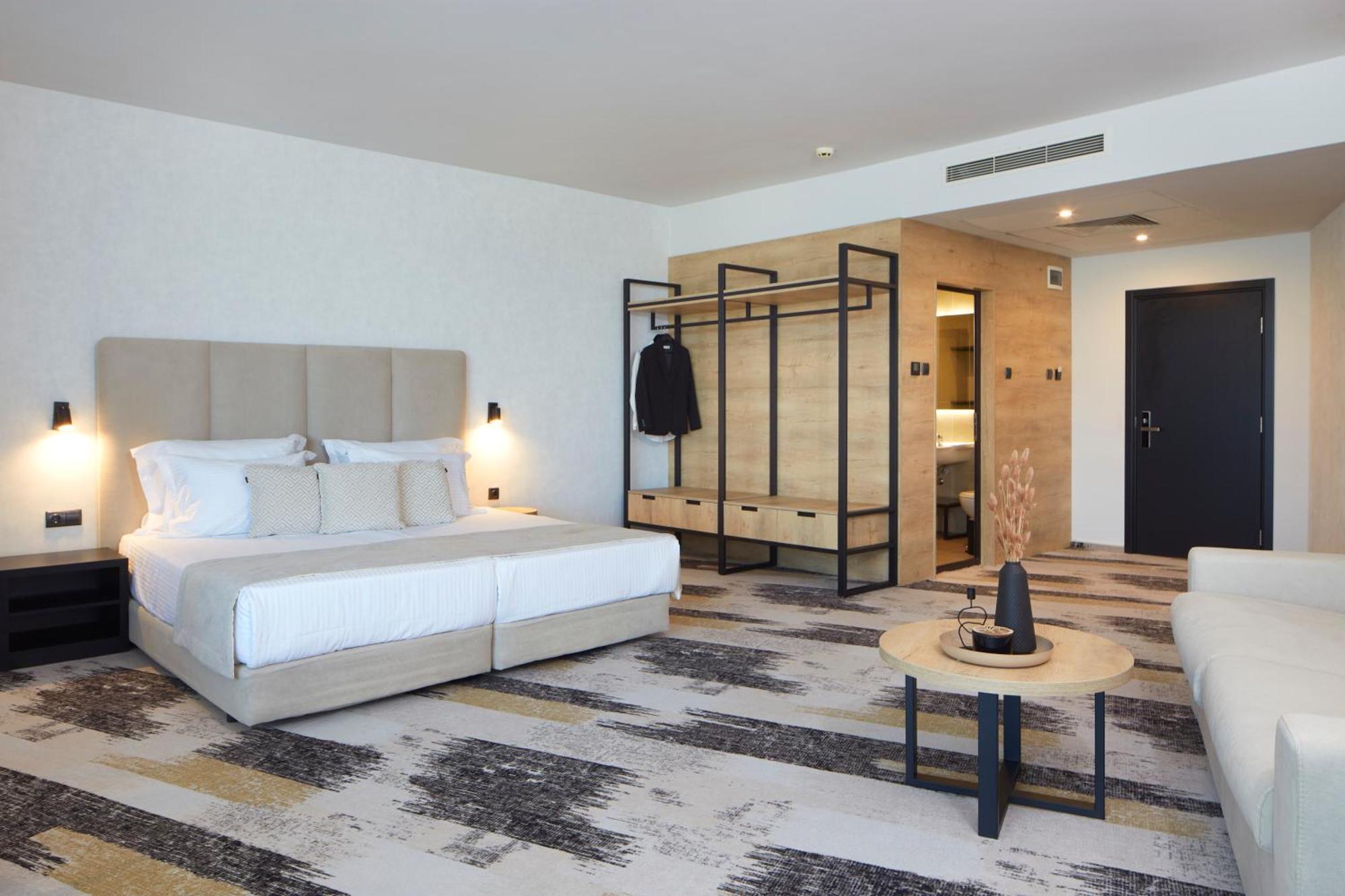 Hotel Marvel All Inclusive - Fully Renovated Free Beach Access ซันนีบีช ภายนอก รูปภาพ